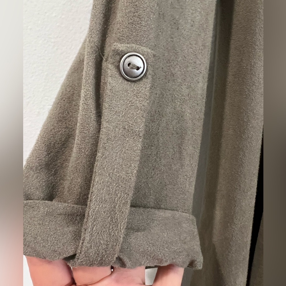 TAHARI Faux Suede Tab Sleeve Draped Cardigan in Basil NWOT - Picture 7 of 12
